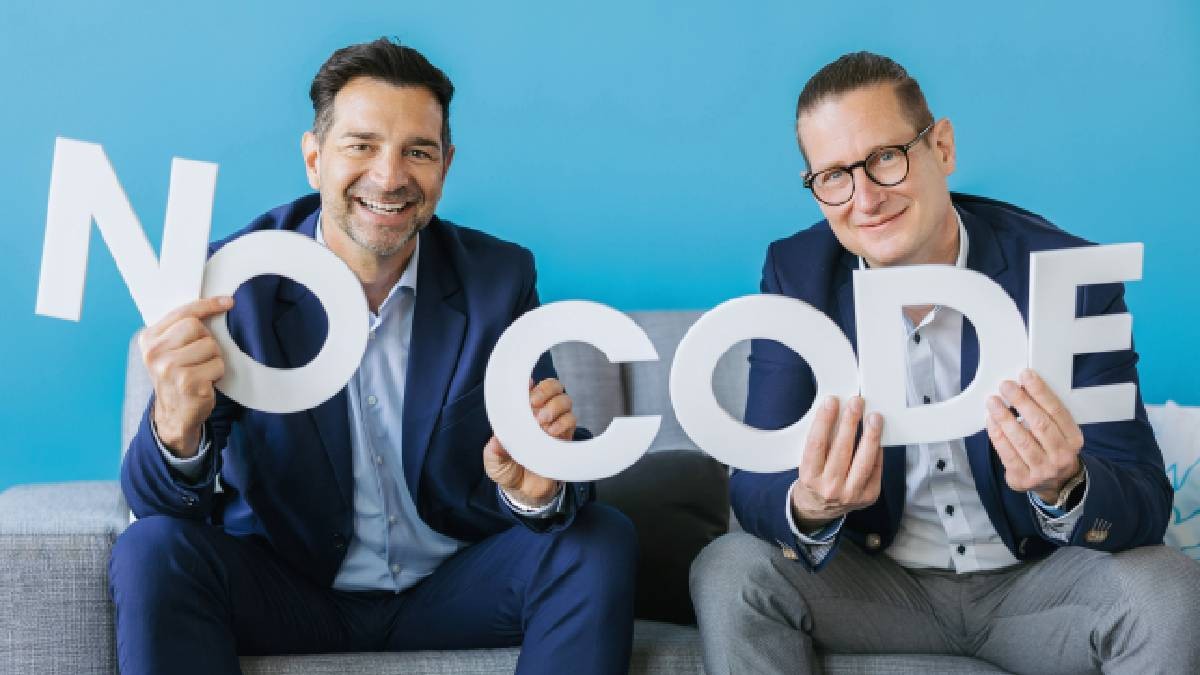 Effizienter mit No Code-Apps Für Sven Zuschlag (links) und Thomas Schwarz stellt der Wareneingangsprozess ein geeignetes Einsatzgebiet für No-Code-Plattformen dar.