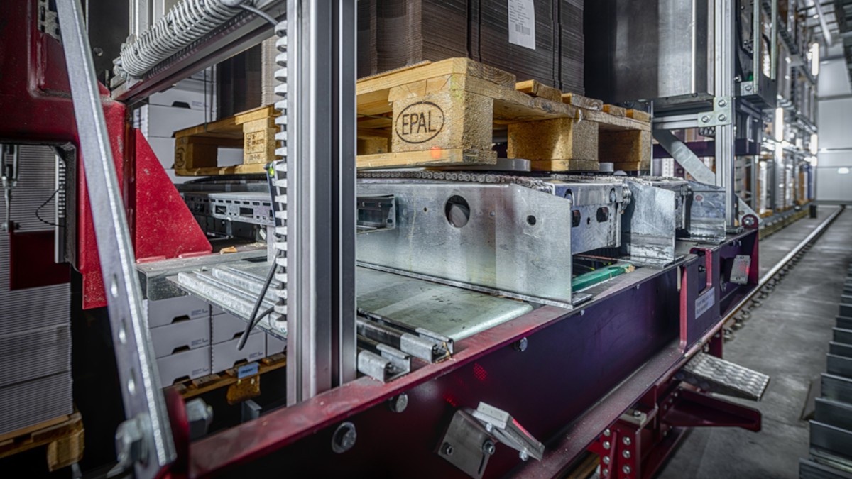 Durch ihre Variantenvielfalt sind Satelliten für verschiedene Ladehilfsmittel, Anforderungen und Lagerarten geeignet. Sie lagern schnell, sicher und materialschonend.