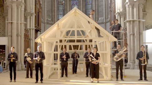 Annika Kahrs, Le Chant des Maisons, 2022 Production La Biennale de Lyon 2022 © Annika Kahrs, Courtesy: Die Künstlerin und Produzentengalerie Hamburg