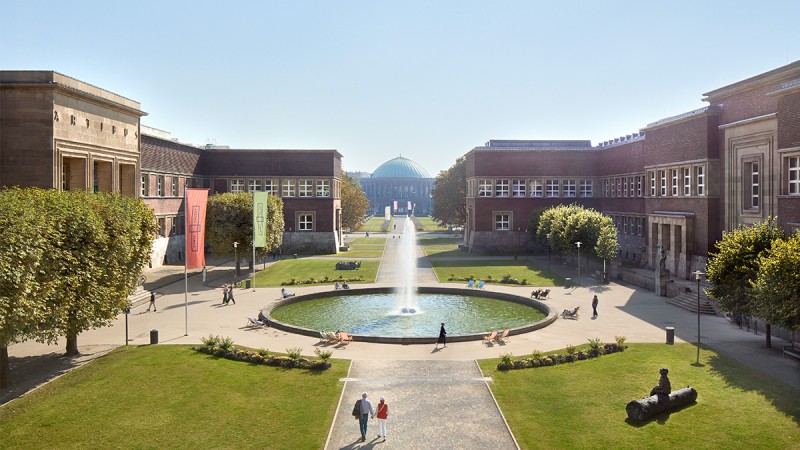 Düsseldorf, Kunstpalast, Fotografin Sabrina Rothe