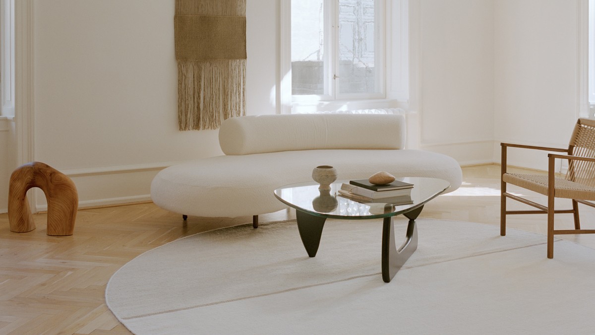 Light, oversized rugs can instantly calm a living space. This is the Magnetize rug from Linie Design. Photo: Linie Design Light, oversized rugs can instantly calm a living space. This is the Magnetize rug from Linie Design. Photo: Linie Design