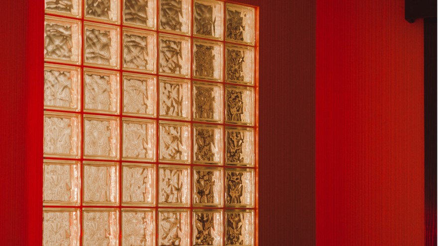 Glasbausteine von Carter Baran auf Unsplash