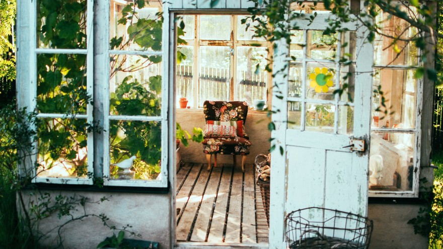 Cottagecore cottage in the countryside by Arno Smit on Unsplash Cottagecore cottage in the countryside by Arno Smit on Unsplash