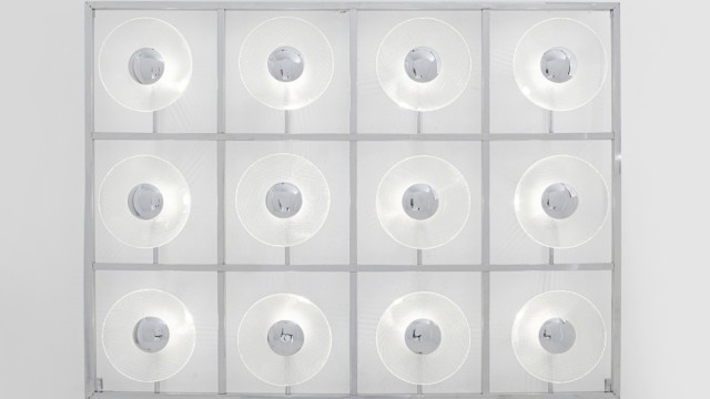 Ufo-12-light-wall-lamp-by-KARE Ufo 12-light wall lamp by KARE