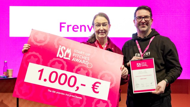 The winner of the Start-up pitch, FRENVI