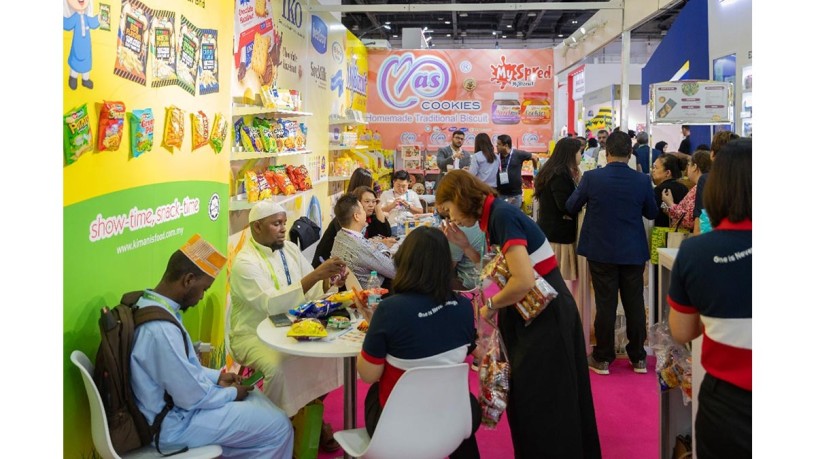 Impressions of ISM Middle East 2025 in Dubai with visitors.