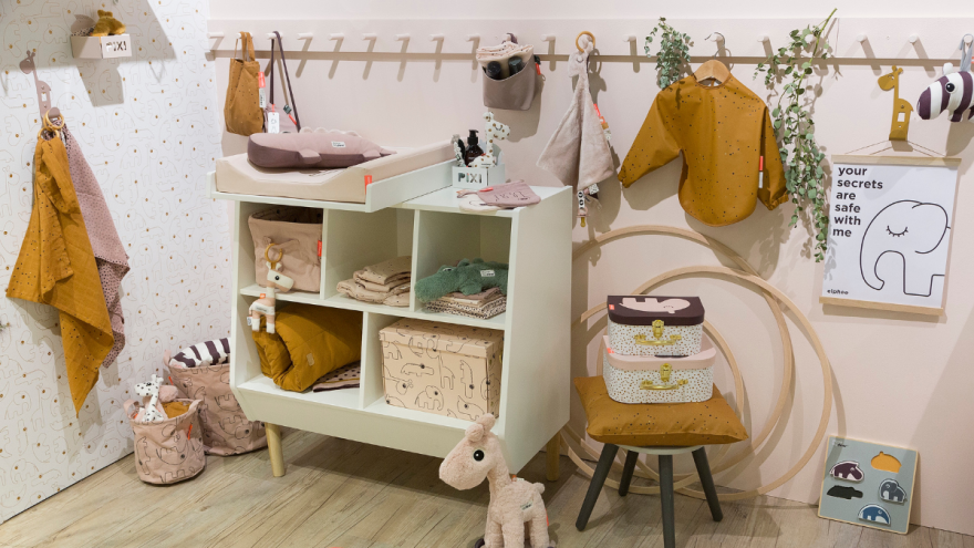 A bed, a baby's changing unit and a lot of space for play and toys. ©Koelnmesse children room, changing unit, individuality