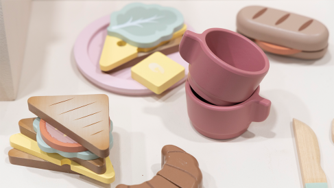 K+J_25_Toys_Education_06_1200x675