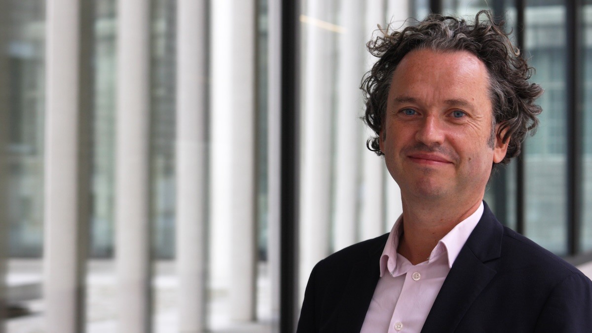 Material expert Sascha Peters