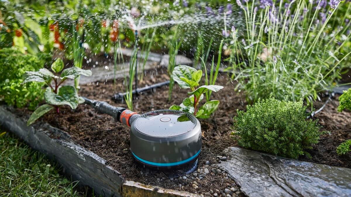 Smartes Bewässerungssystem im Kräuterbeet