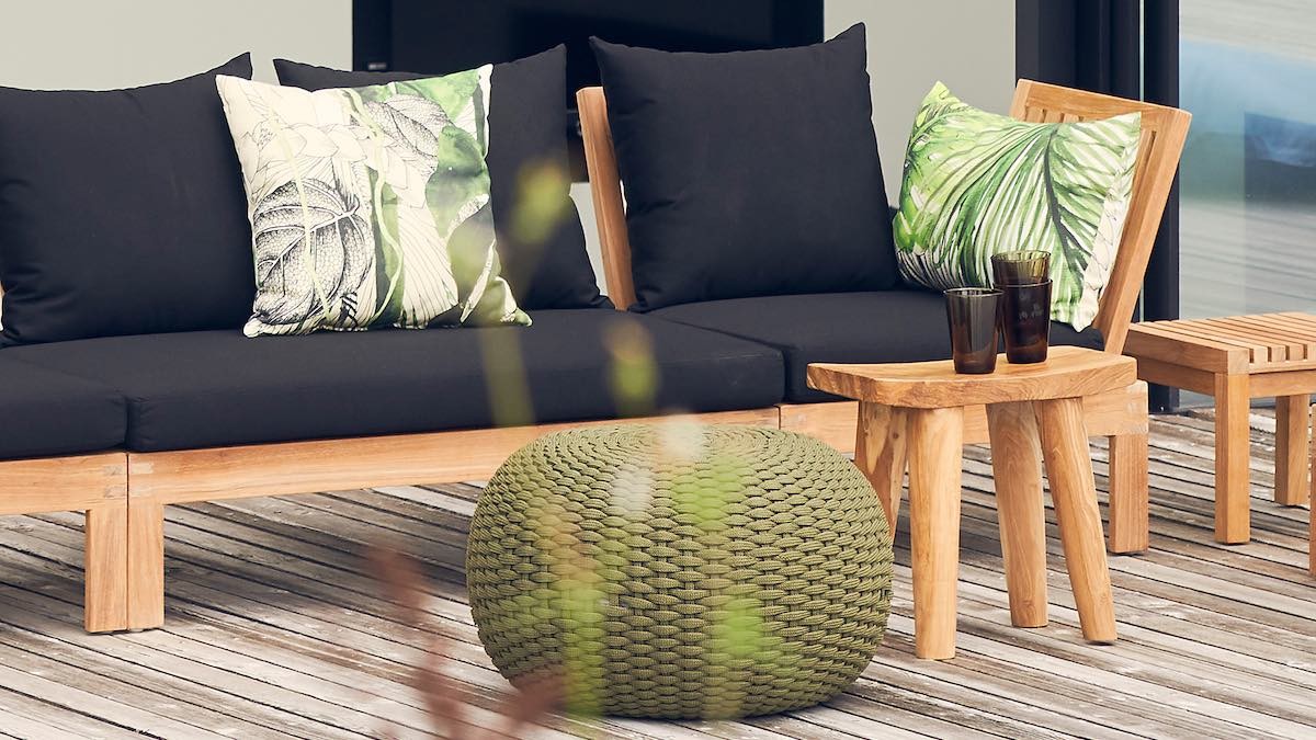 Modulare Gartenlounge aus Holz