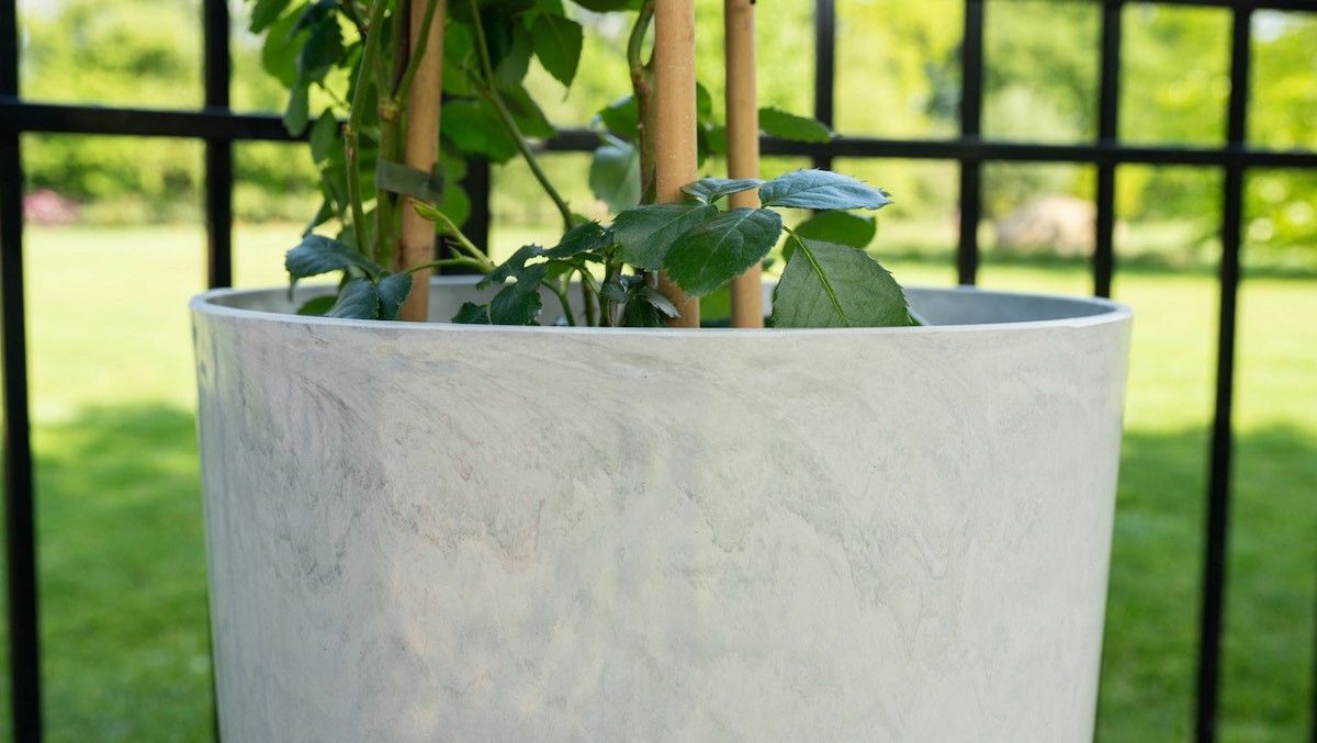Pflanzgefäß aus recyceltem Kunststoff